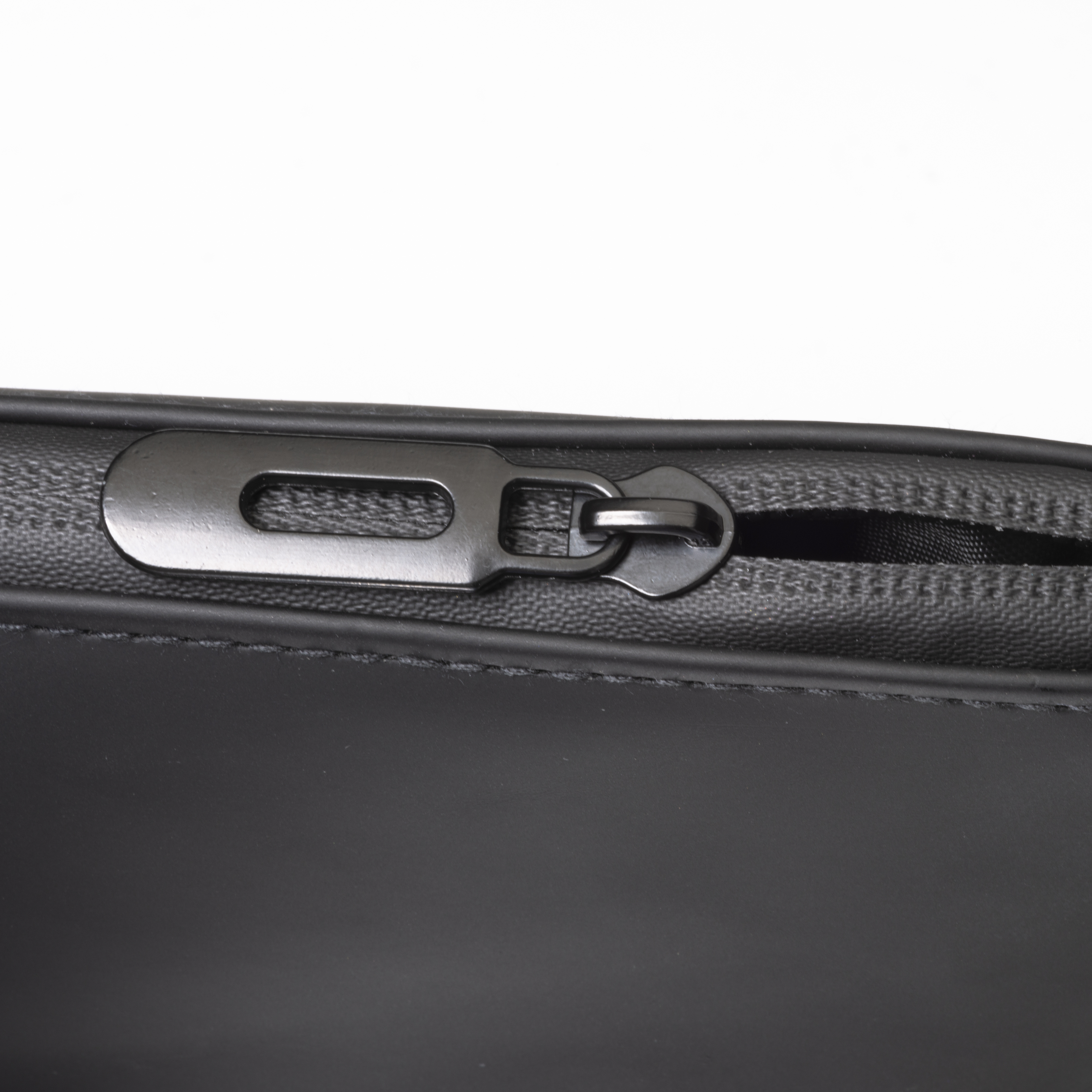 Beauty case in soft pu water resistant