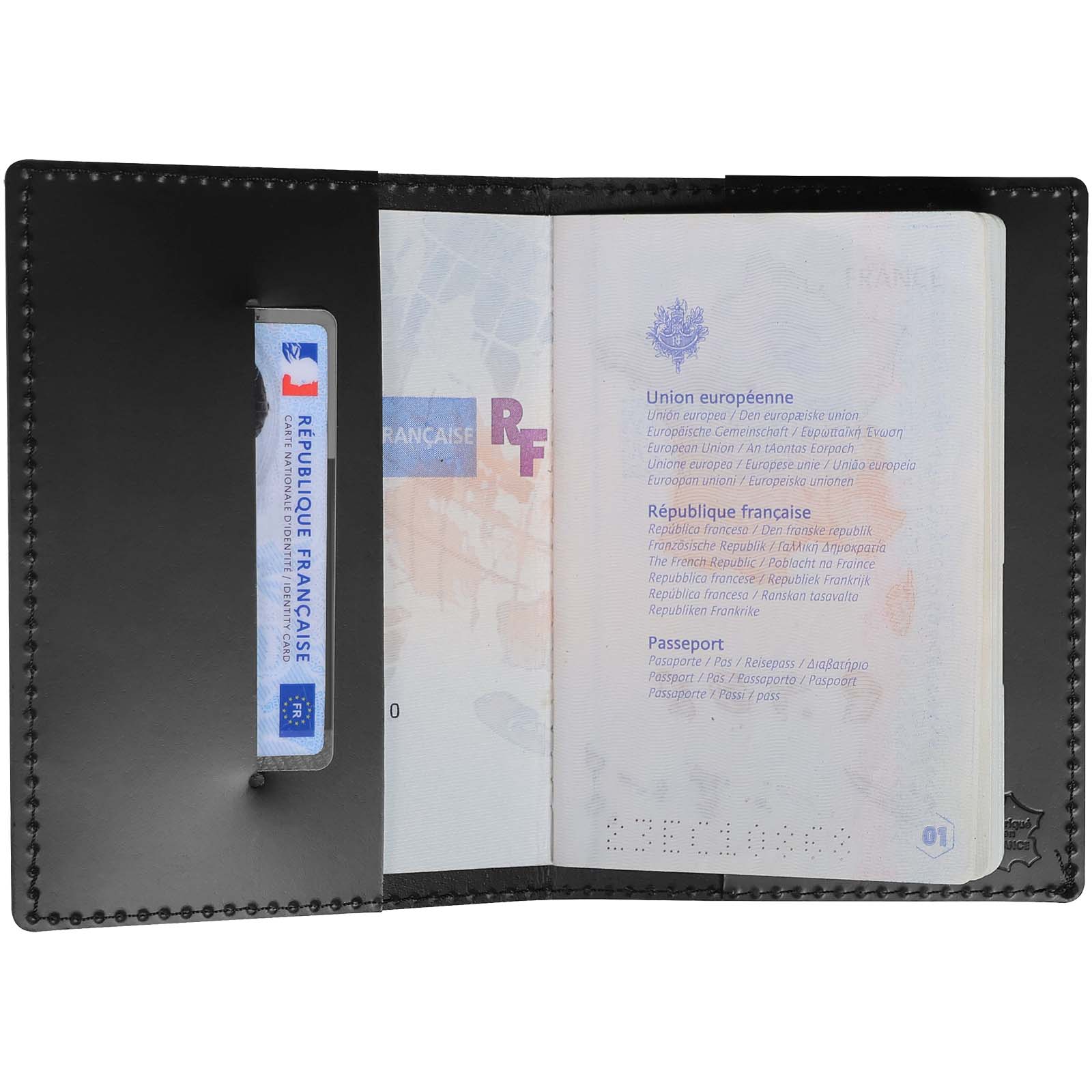 Portapassaporto con smart tag SCX.design A13