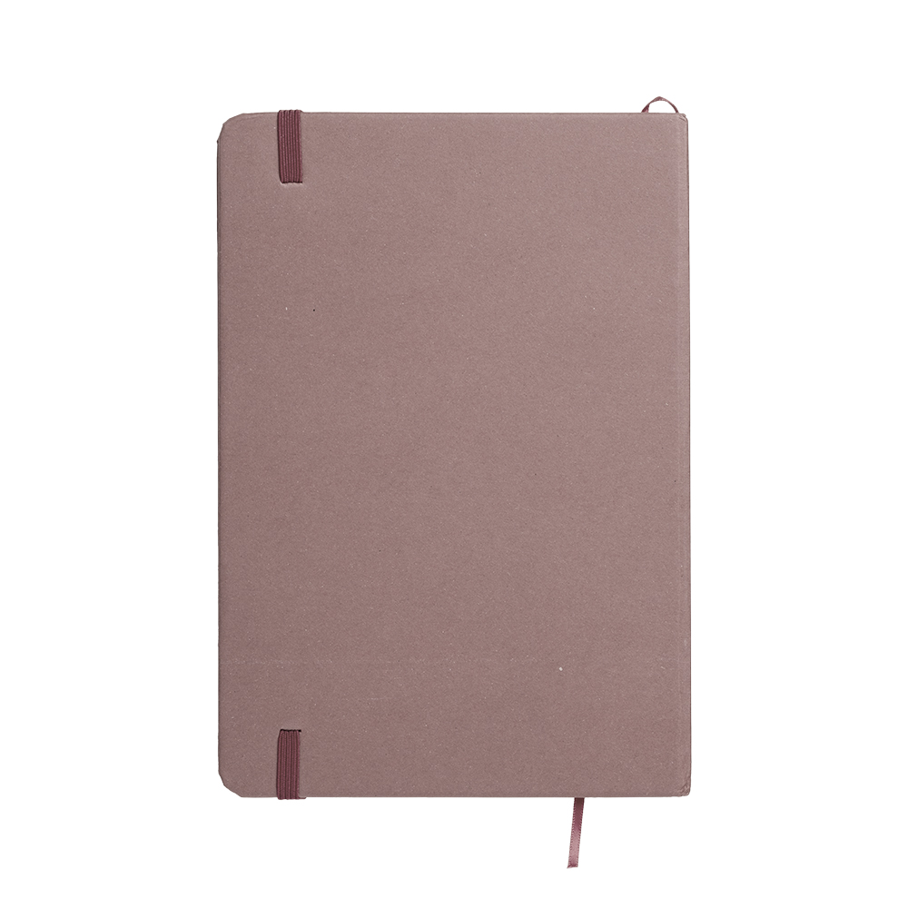 Quaderno con copertina realizzata con i residui di frutta ed elastico di chiusura