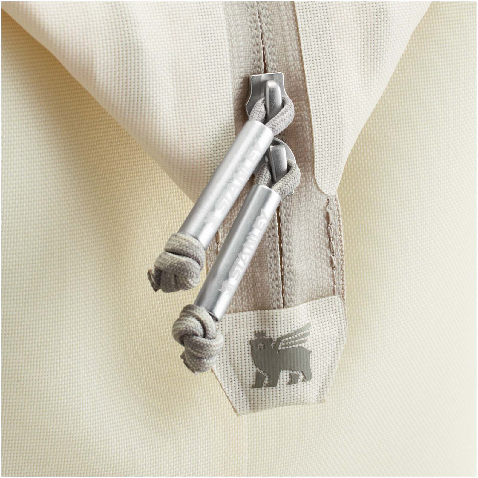 Stanley The All-Day Julienne, mini borsa frigo riciclata da 10 lattine 