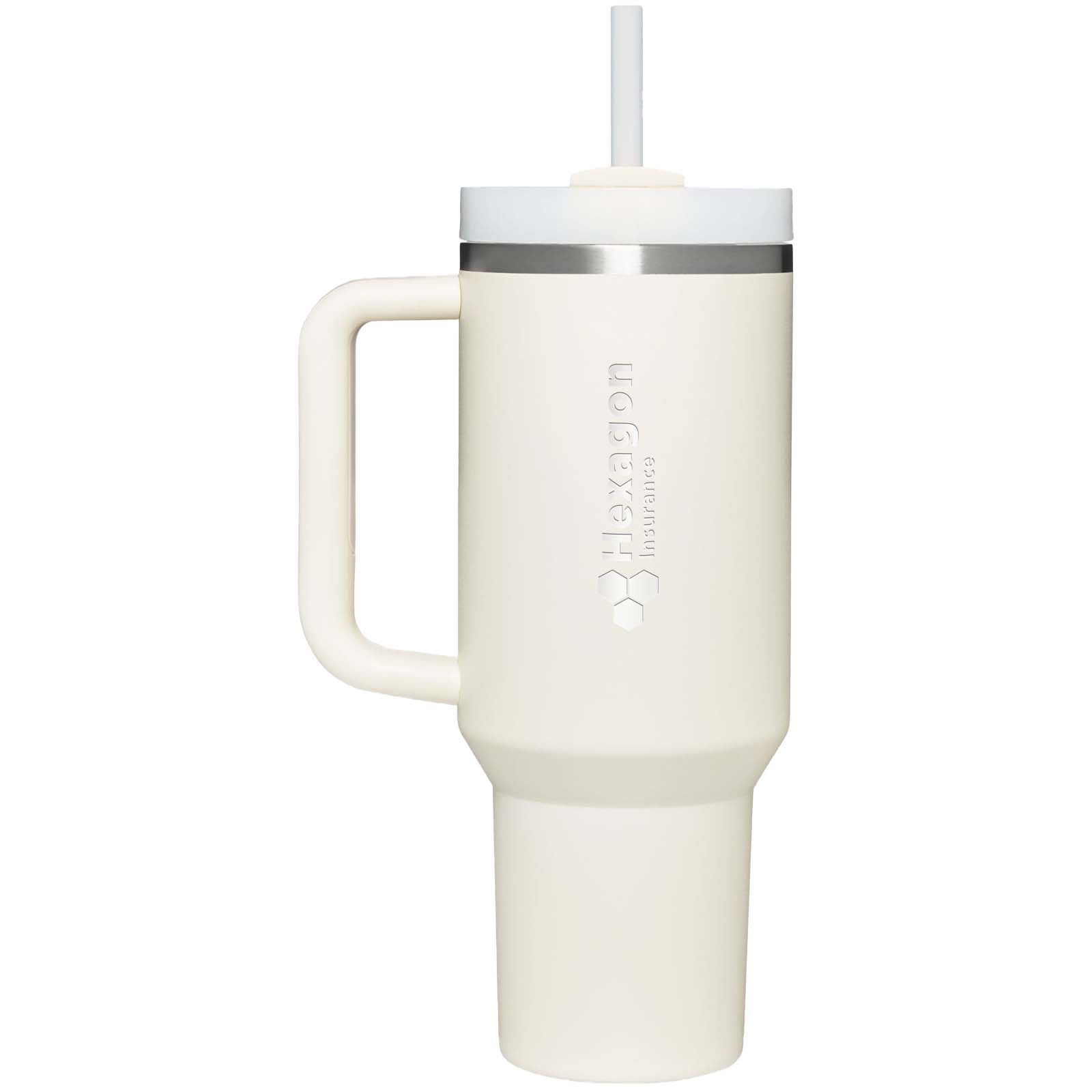 Bicchiere isolato Stanley Quencher® H2.0 FlowState™ 890 ml in acciaio inox riciclato
