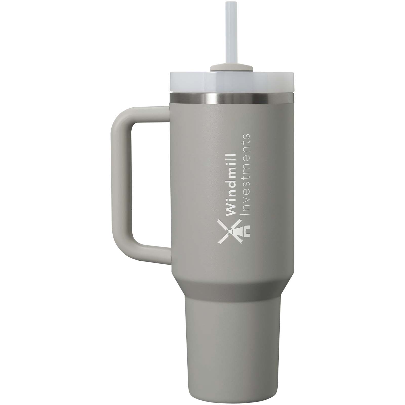 Bicchiere isolato Stanley Quencher® H2.0 FlowState™ 890 ml in acciaio inox riciclato