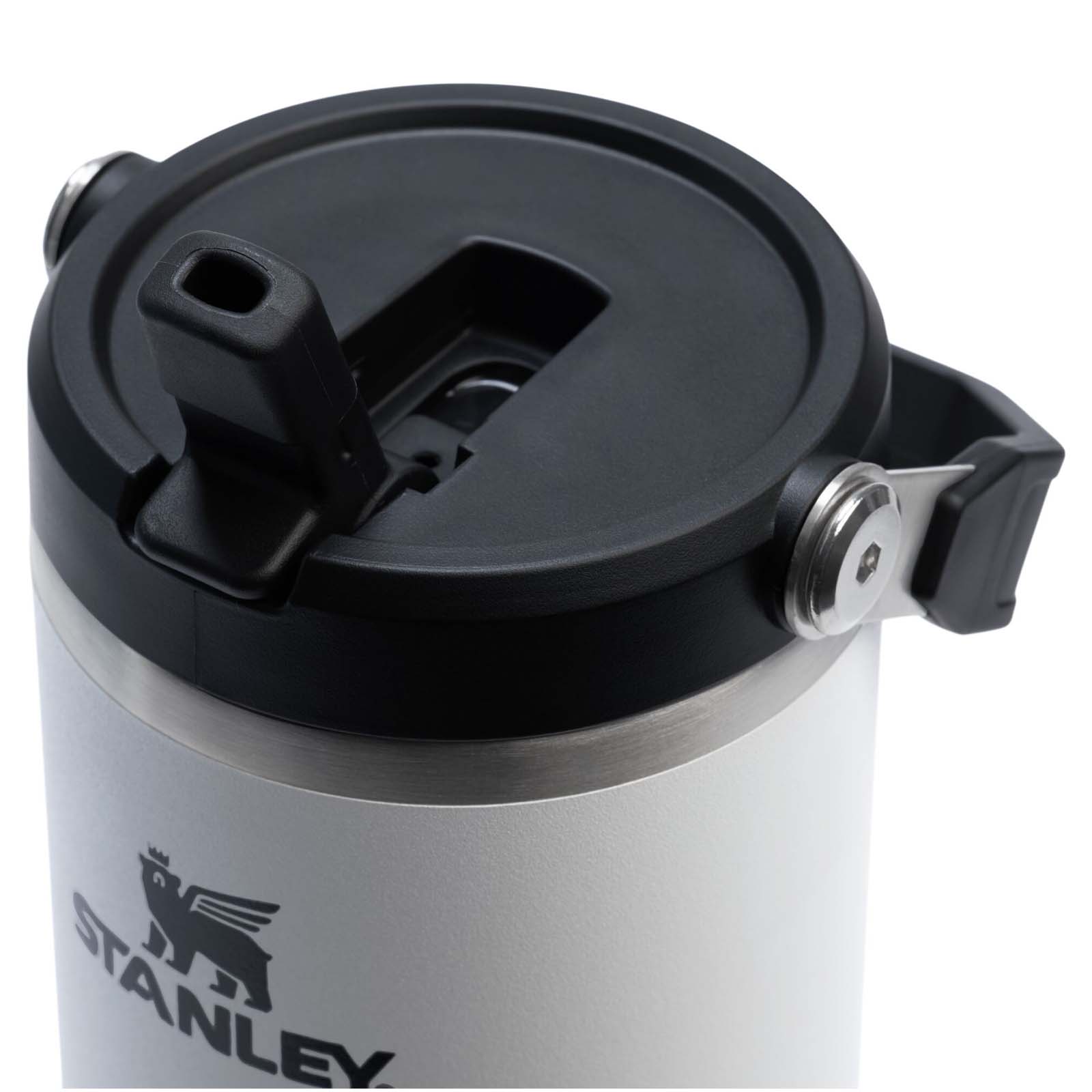 Bicchiere isolato Stanley IceFlow™ 2.0 da 890 ml in acciaio inox con cannuccia ribaltabile