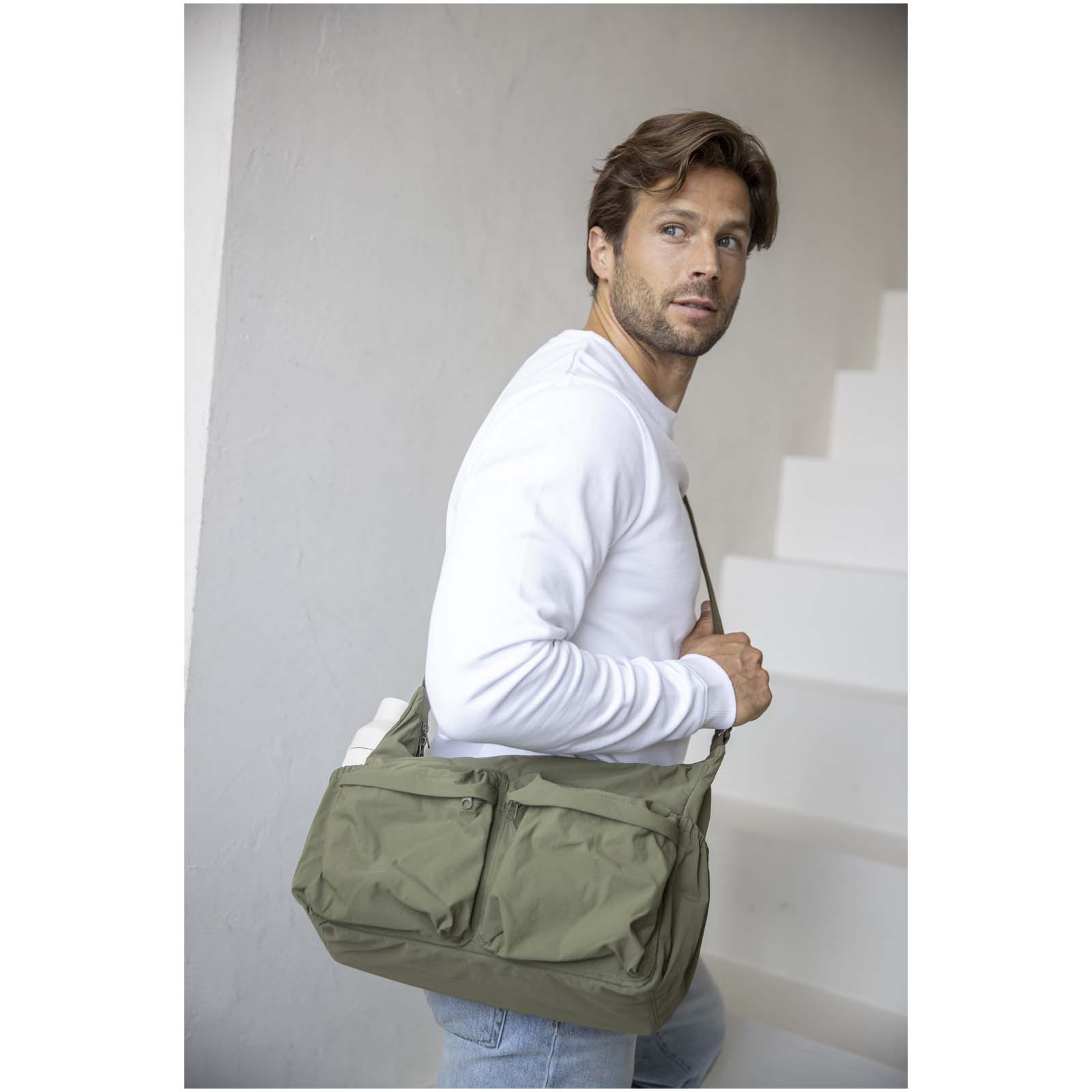Borsa a tracolla per laptop da 13" in nylon riciclato GRS Calli