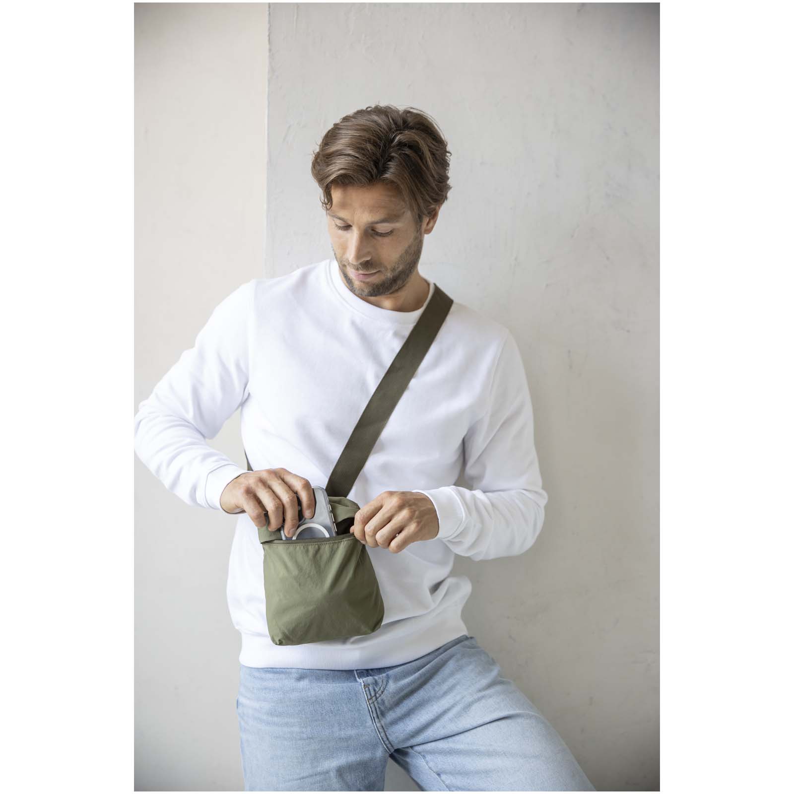 Borsa a tracolla Arca in nylon riciclato GRS Arca