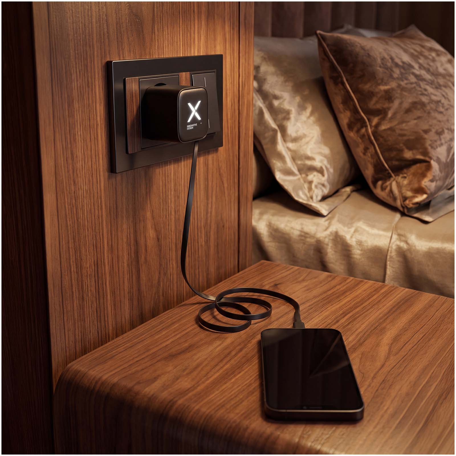 Adattatore da viaggio SCX.design T21 da 65 W