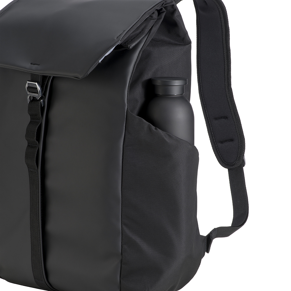 Zaino porta pc (15) in PU 600D water resistant (lining interno in poliestere 210D)