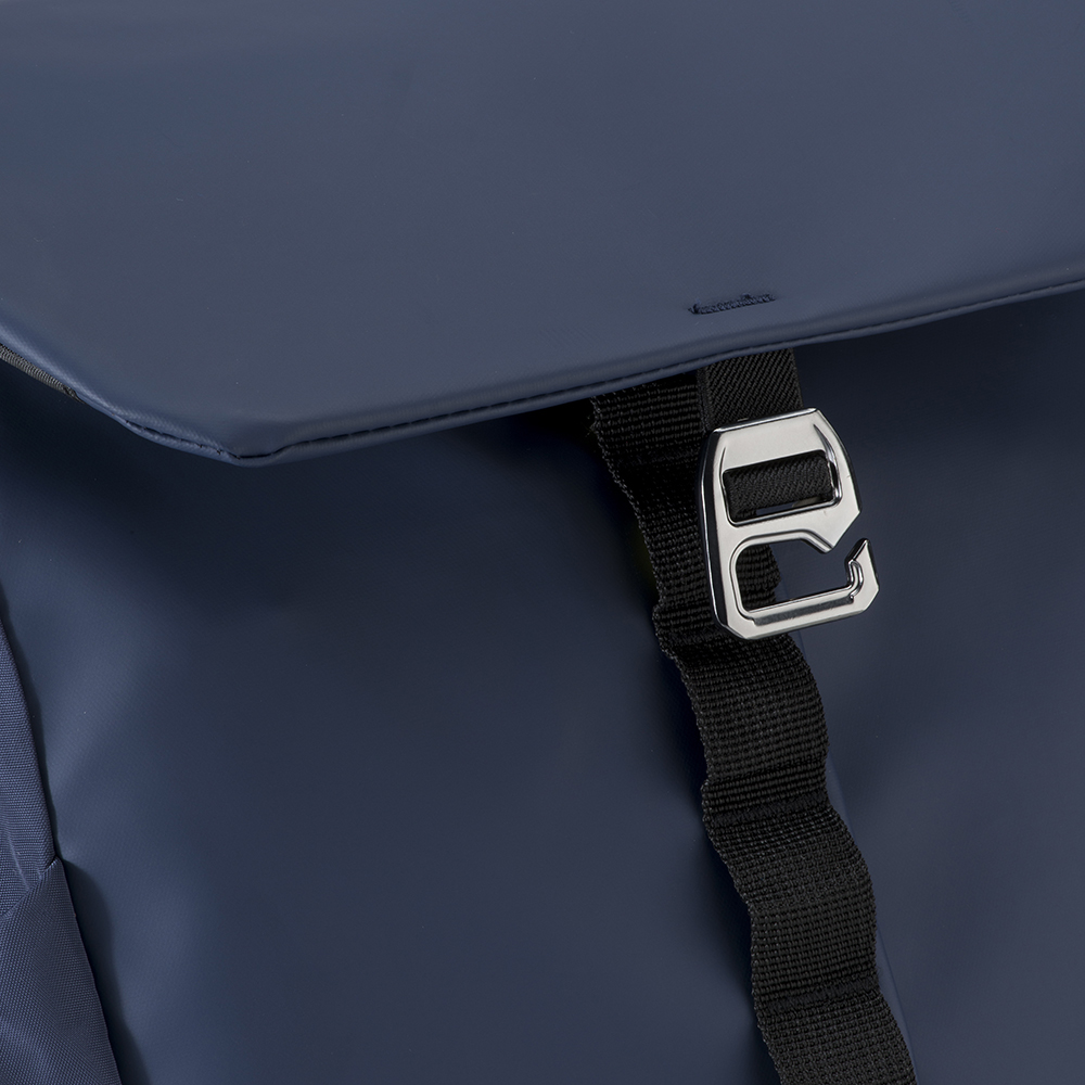 Zaino porta pc (15) in PU 600D water resistant (lining interno in poliestere 210D)
