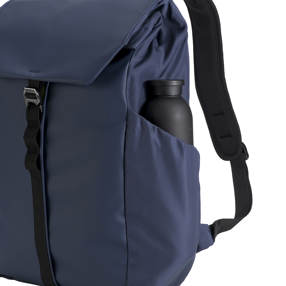 Zaino porta pc (15) in PU 600D water resistant (lining interno in poliestere 210D)