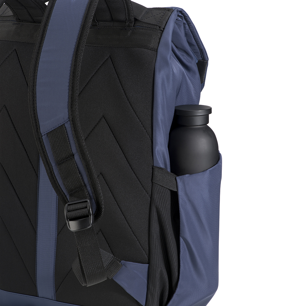 Zaino porta pc (15) in PU 600D water resistant (lining interno in poliestere 210D)