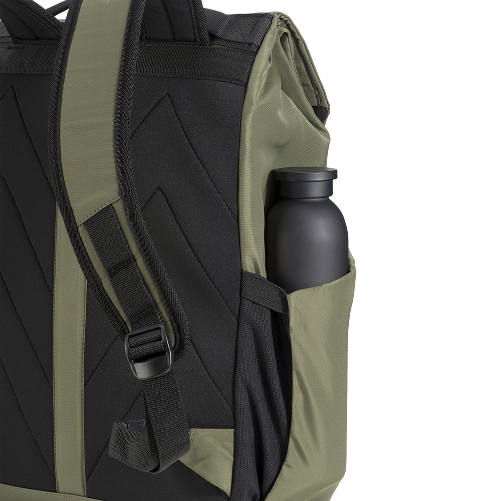 Zaino porta pc (15) in PU 600D water resistant (lining interno in poliestere 210D)