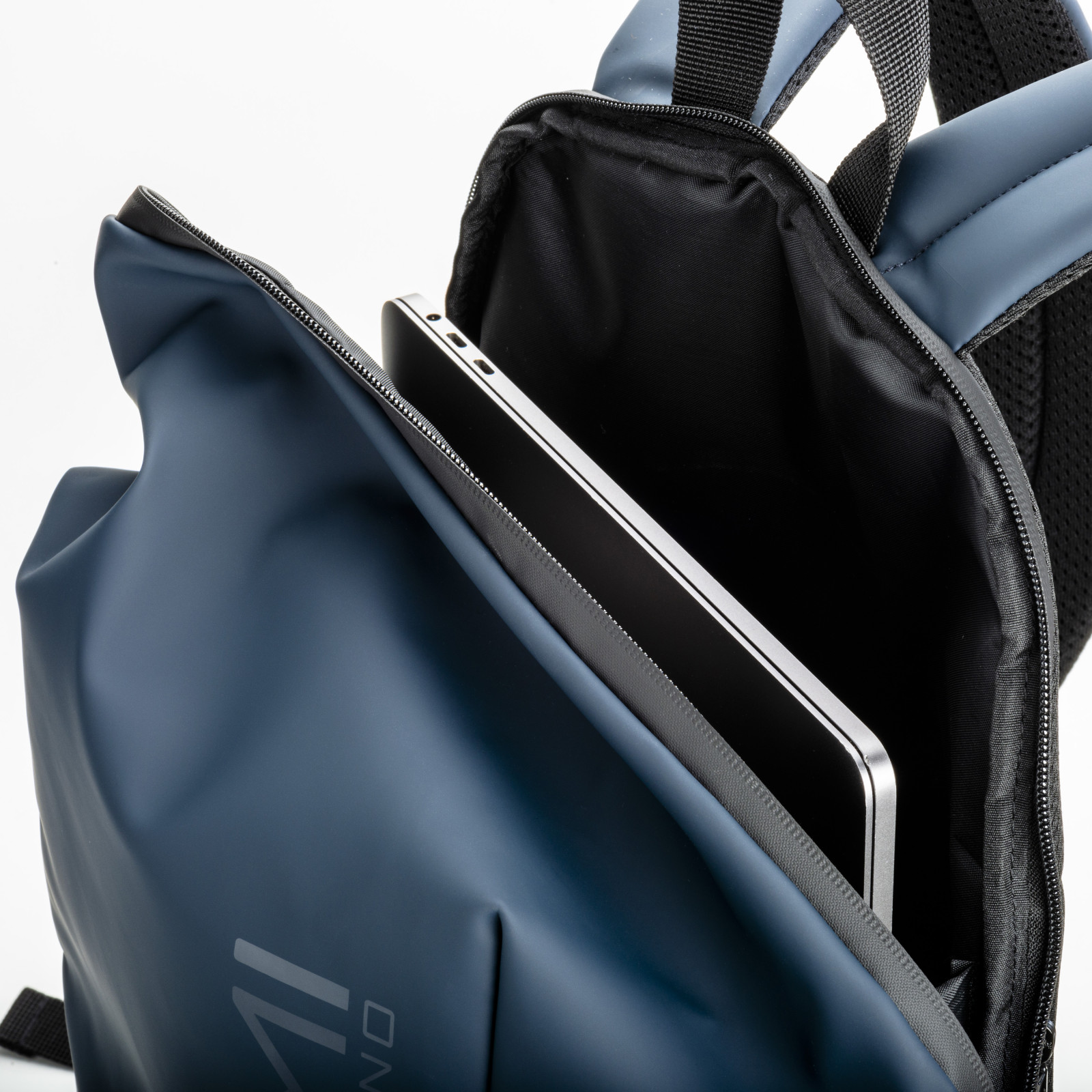 Zaino porta PC in Soft PU water resistant